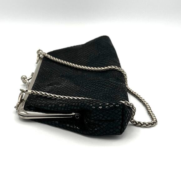 Y2K Kenneth Cole Reaction Black Textured Clutch w/ removable Silver Chain Strap - Picture 6 of 10